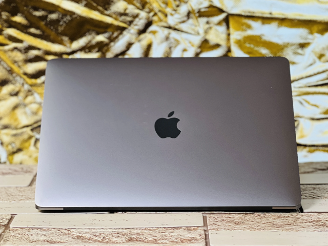 Apple Macbook PRO 2019 13