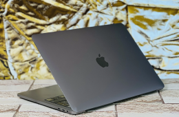 Apple Macbook PRO 2019 13