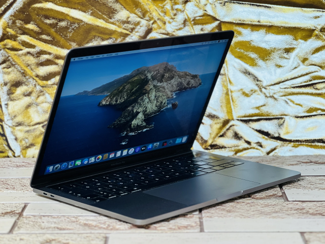 Apple Macbook PRO 2019 13