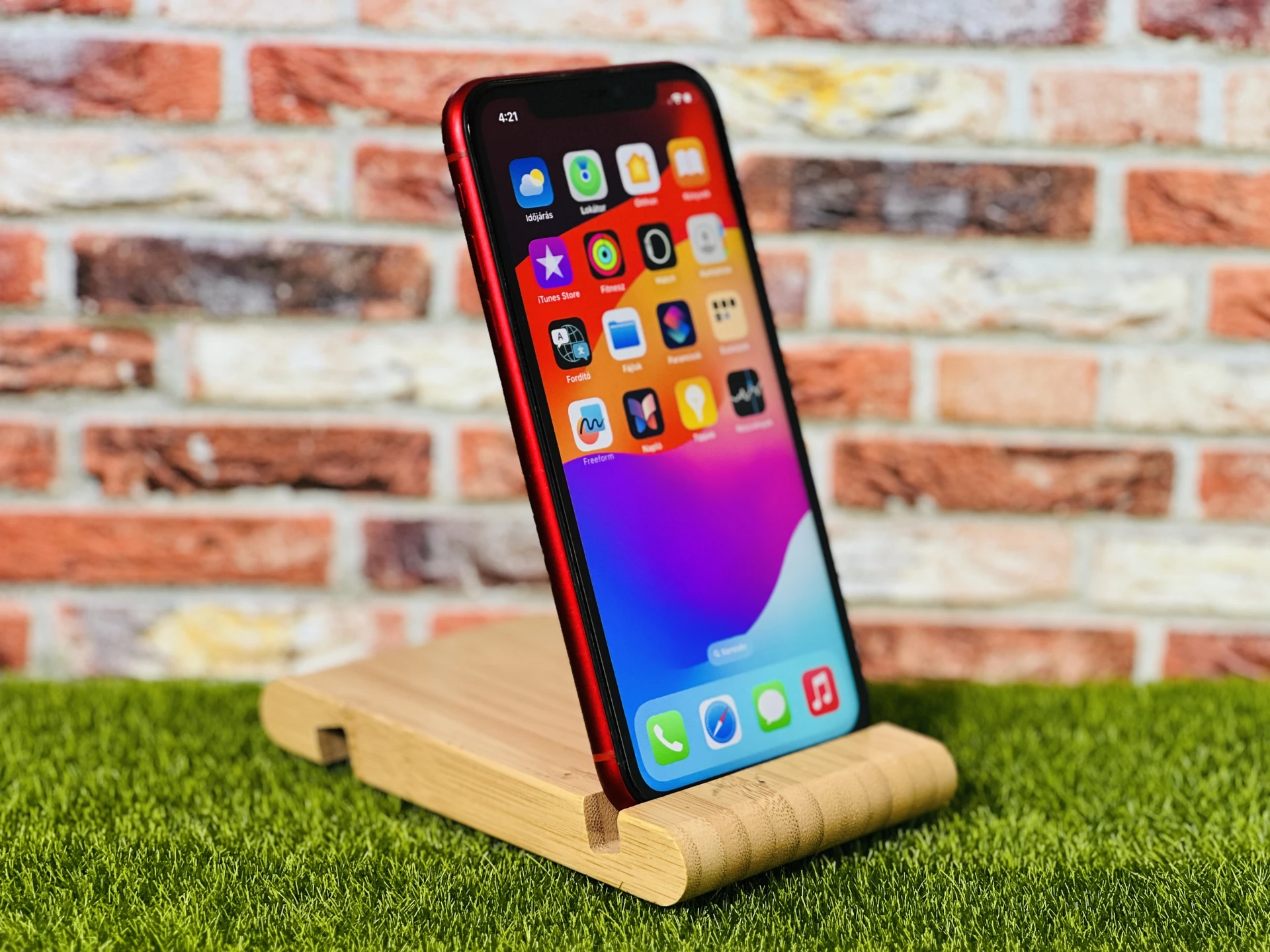  iPhone 11 64 GB PRODUCT RED szép állapotú - 12 HÓ GARANCIA