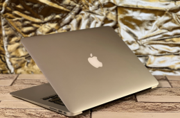 Apple Macbook AIR 2015 13