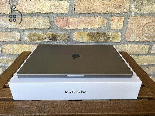 CTO MacBook Pro 16