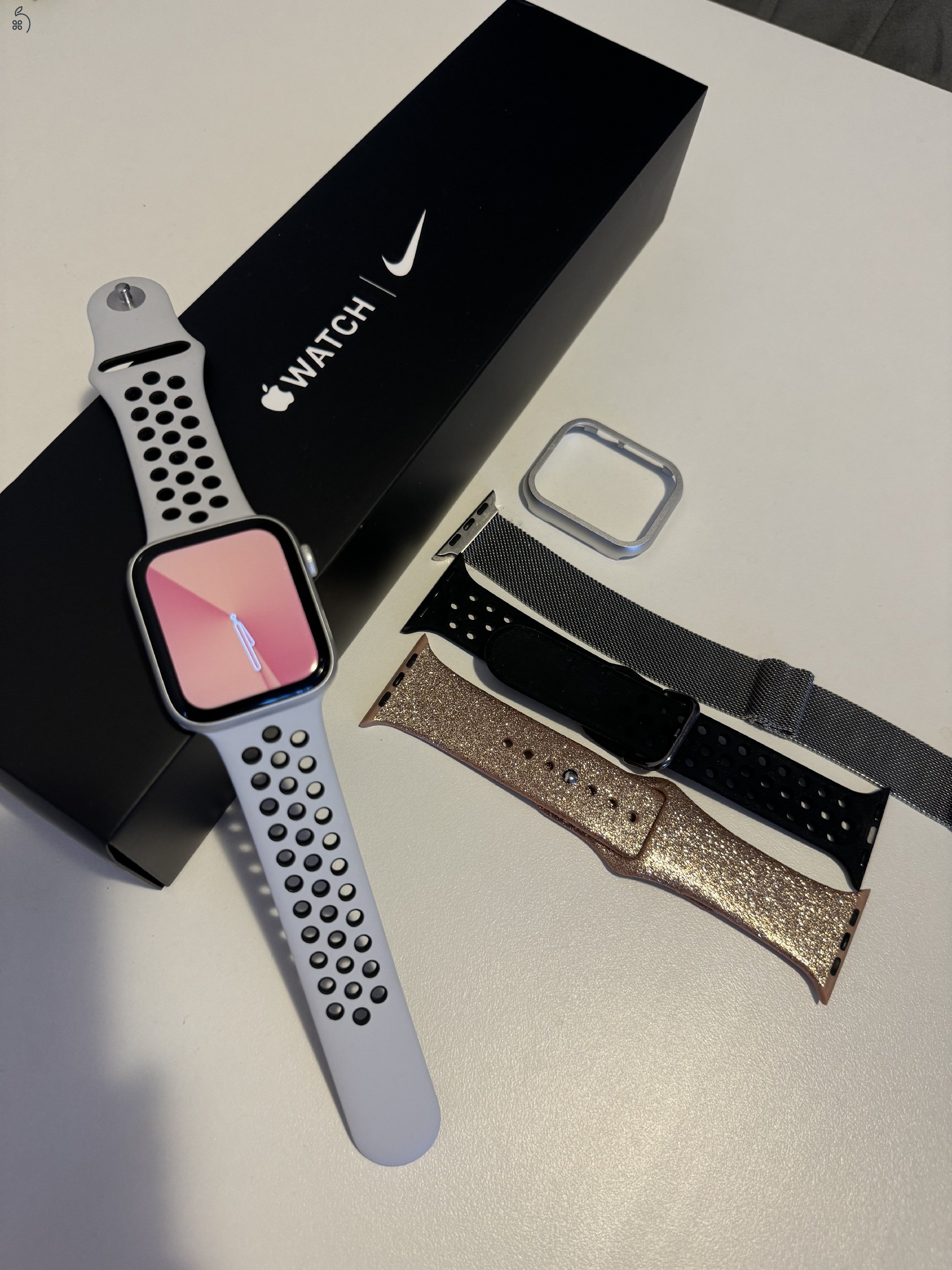 Apple Watch Series 5 Nike GPS+Cellular 44mm Silver