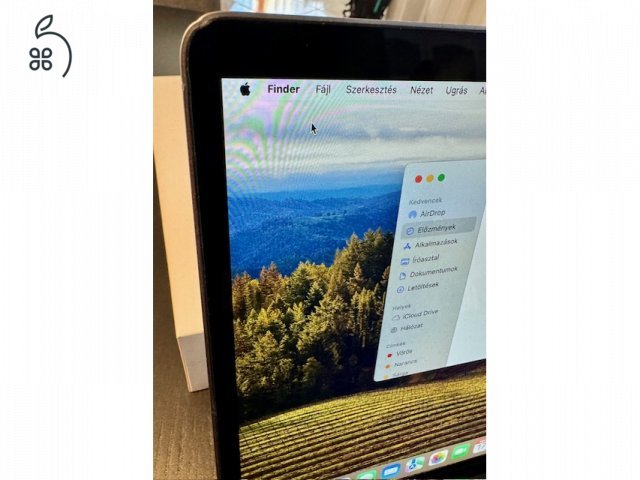 2019 Macbook Air Retina 256 GB SSD / 16 GB RAM / Magyar billentyűzet