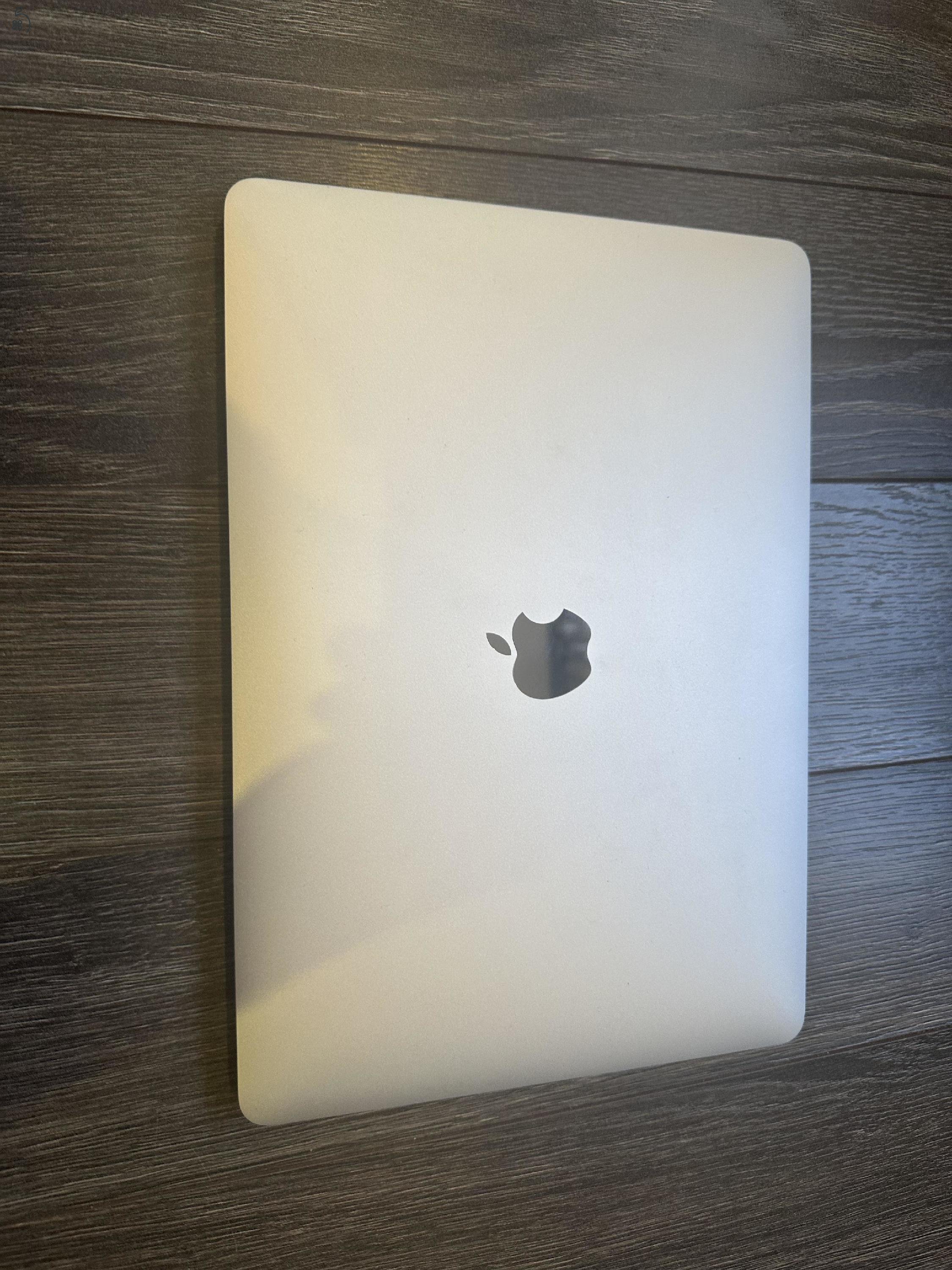 MacBook Pro 13