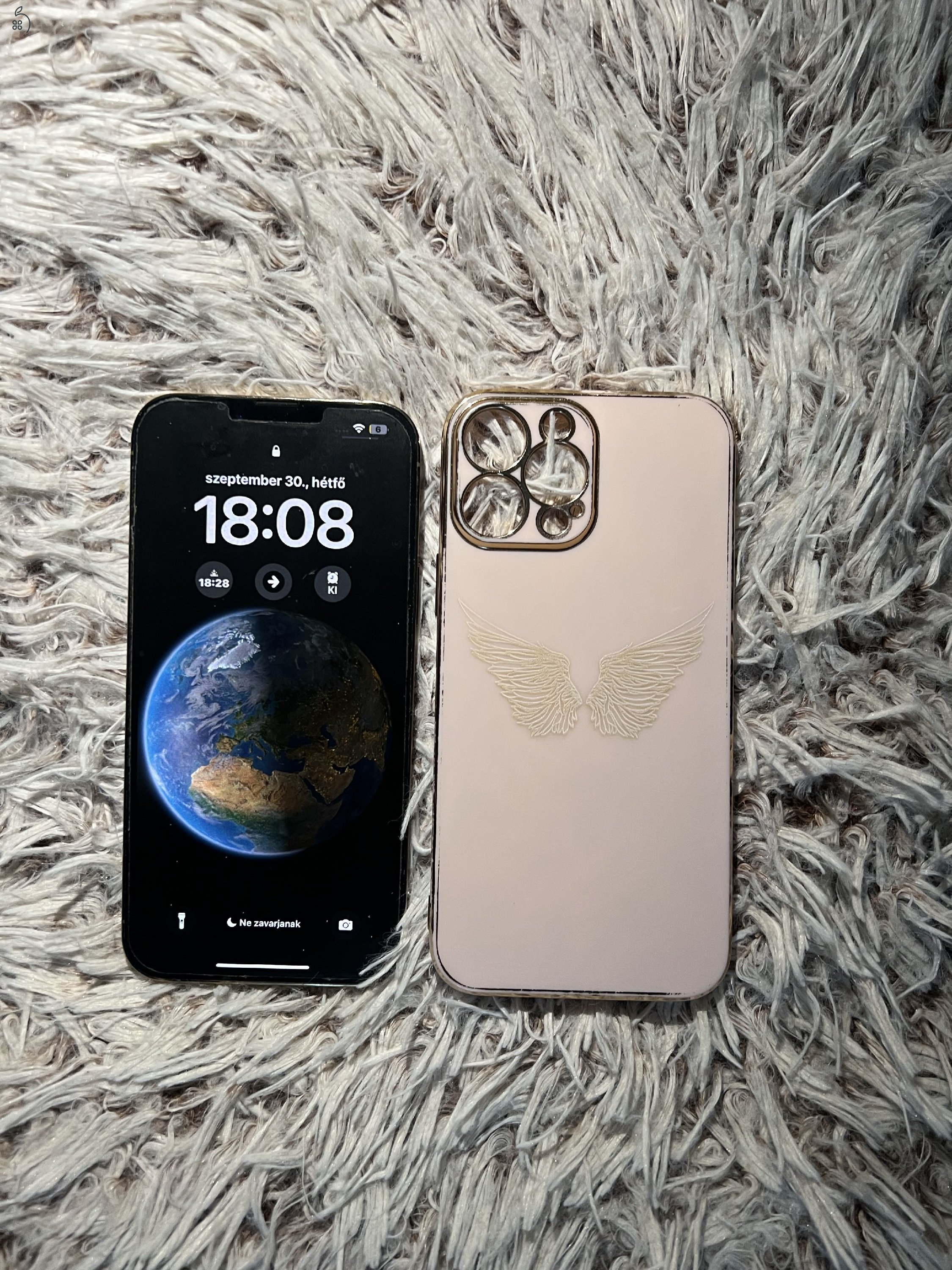 Eladova valt Iphone 13 Pro Max 256gb GOLD-om