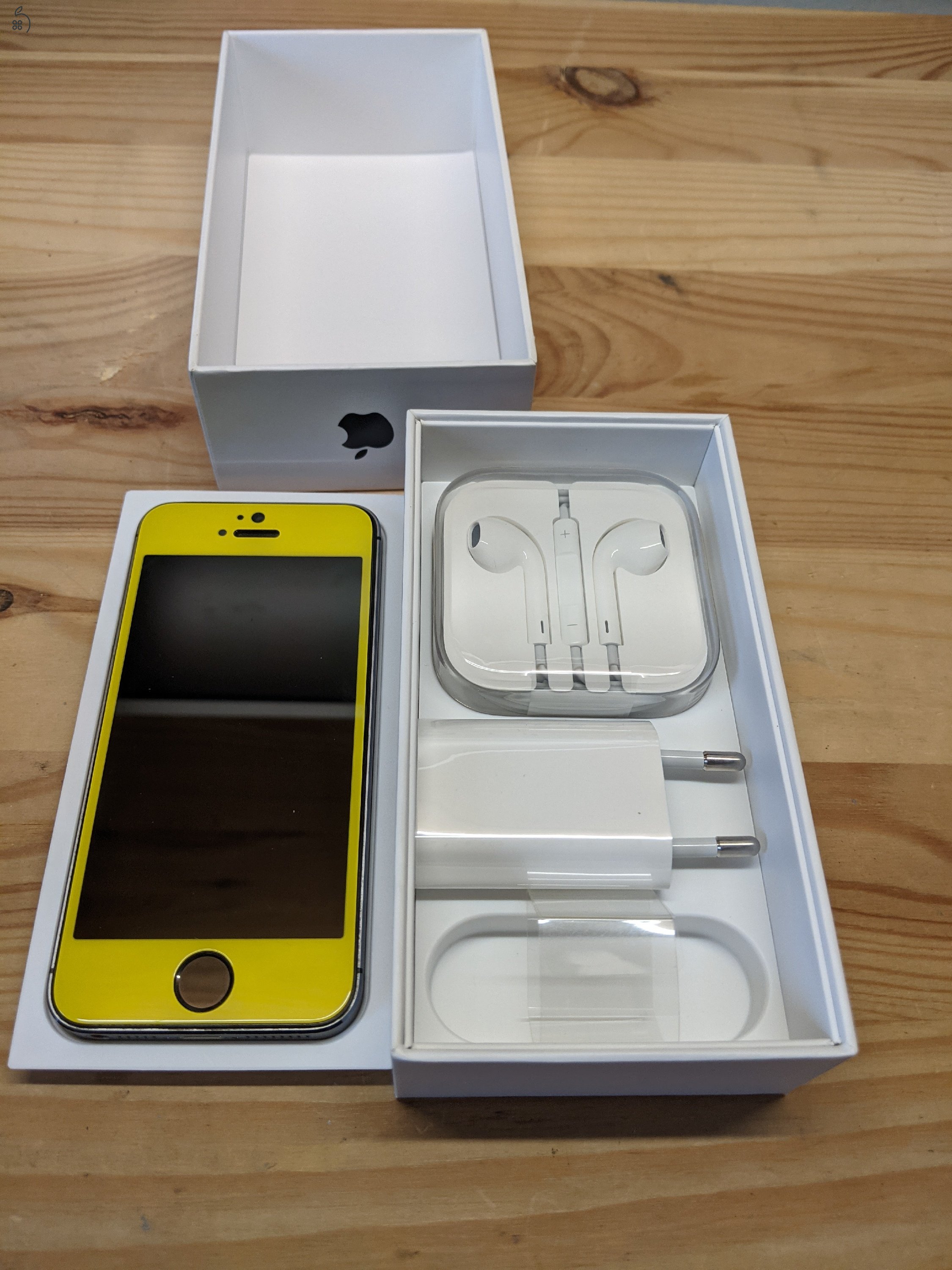 iPhone 5S Space gray 16Gb