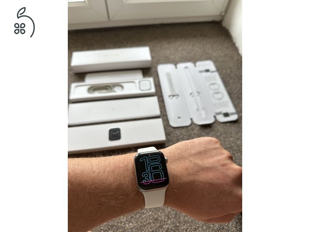 Apple Watch Series 6 Stainless Steel Silver 44 MM Rozsdamentes acél Wi-Fi + Cellular