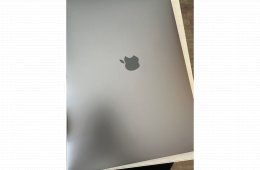 Apple MacBook Pro 15.1 A1990 15