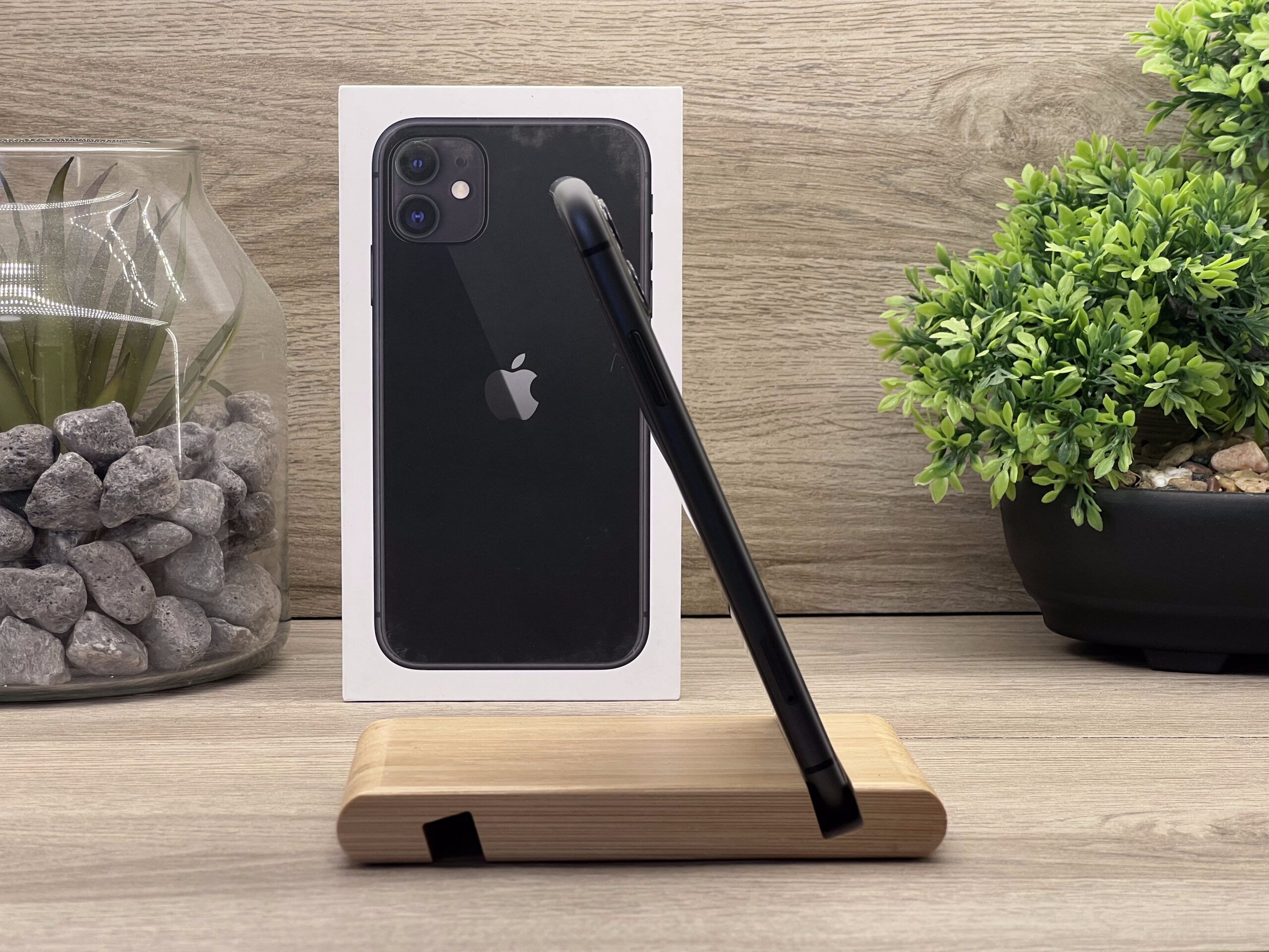 Hibátlan iPhone 11 Black 64GB 1 ÉV Garanciával Számlával Aksi 90%