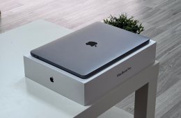 MacBook Pro 2017 13 256GB 1 ÉV Garanciával Számlával