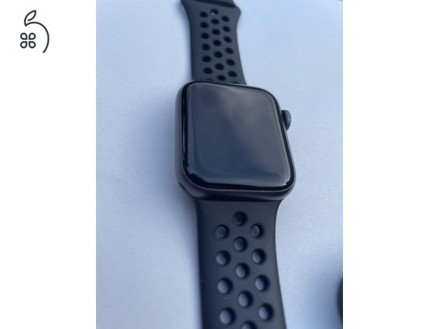 Apple Watch SE Nike 40mm GPS+Cellular