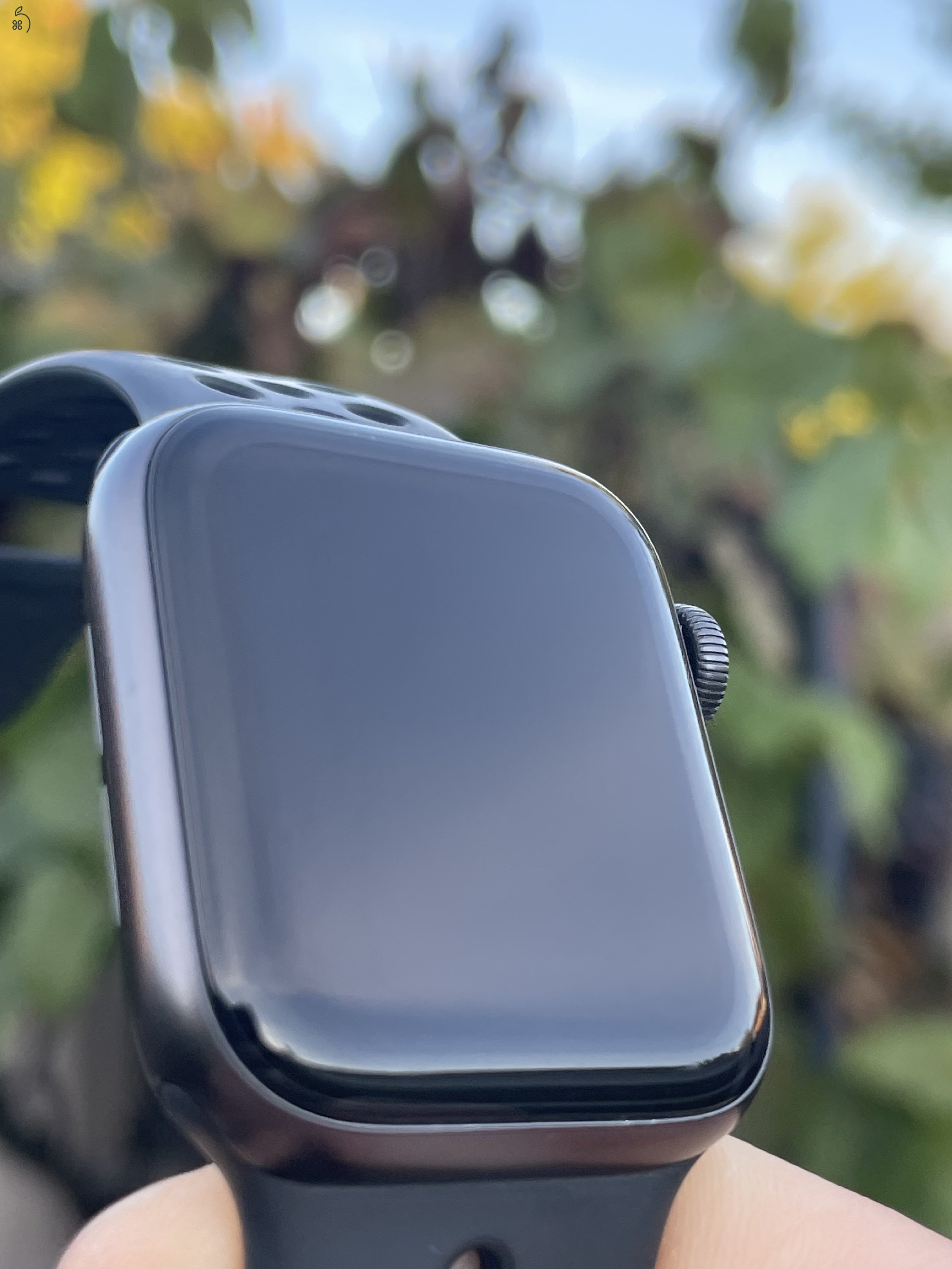 Apple Watch SE Nike 40mm GPS+Cellular