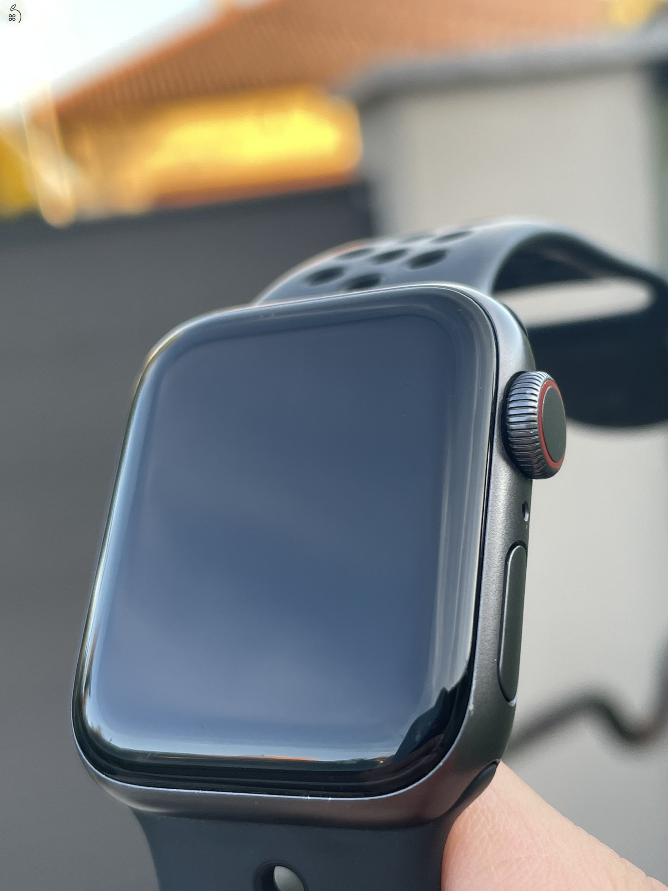 Apple Watch SE Nike 40mm GPS+Cellular