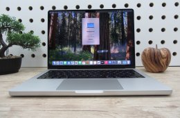 Apple Retina Macbook Pro 14 M1 - 2021 - Használt, megkímélt