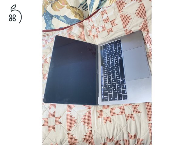 Eladó MacBook pro 13 2016