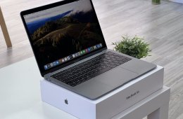 MacBook Air 2019 13 128GB 1 ÉV Garanciával Számlával