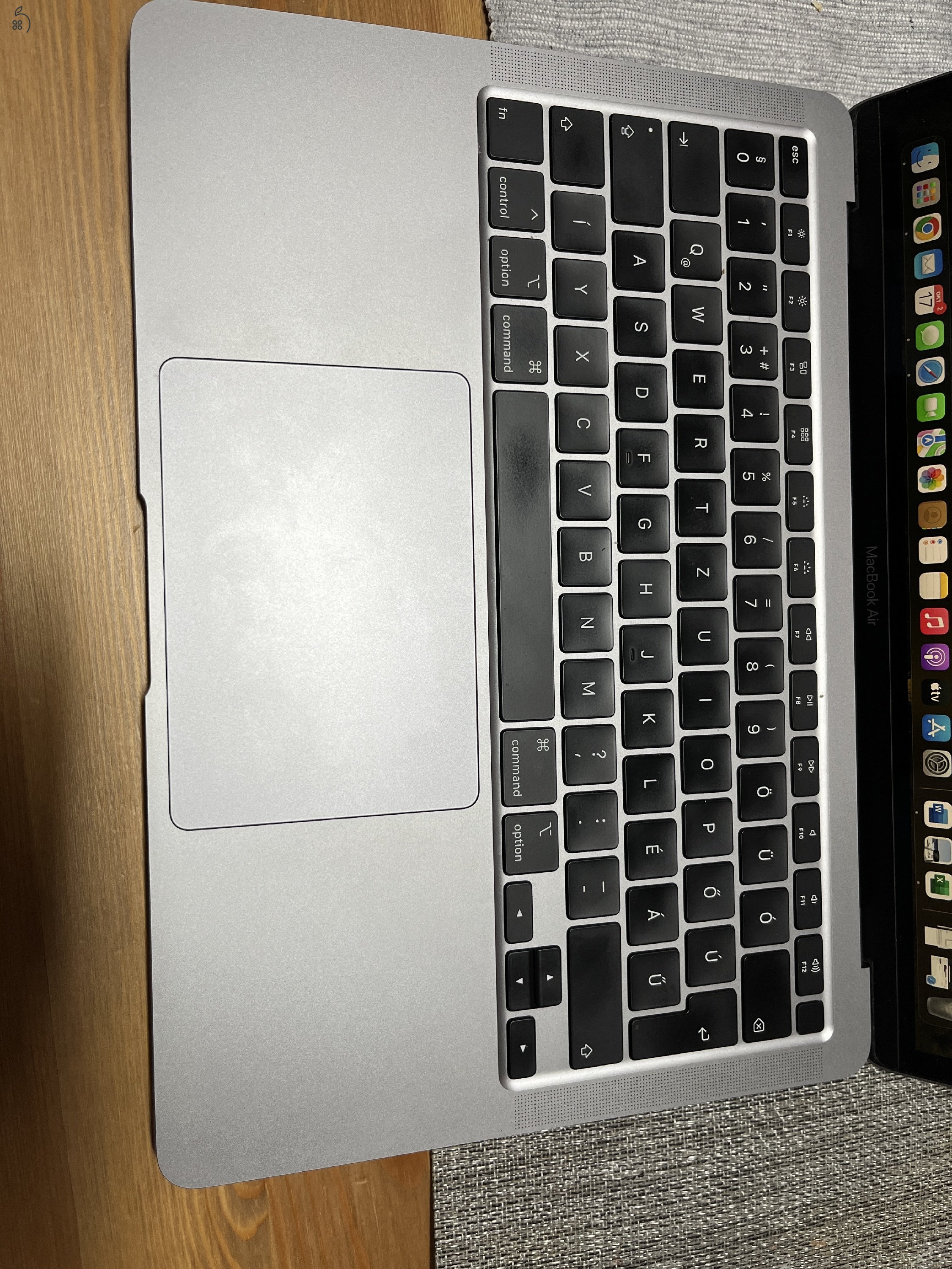 MacBook Air 13 inch, 1.1 i5, 8GB, 500GB