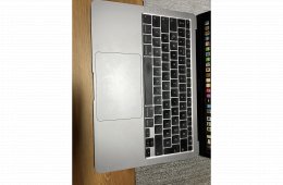 MacBook Air 13 inch, 1.1 i5, 8GB, 500GB