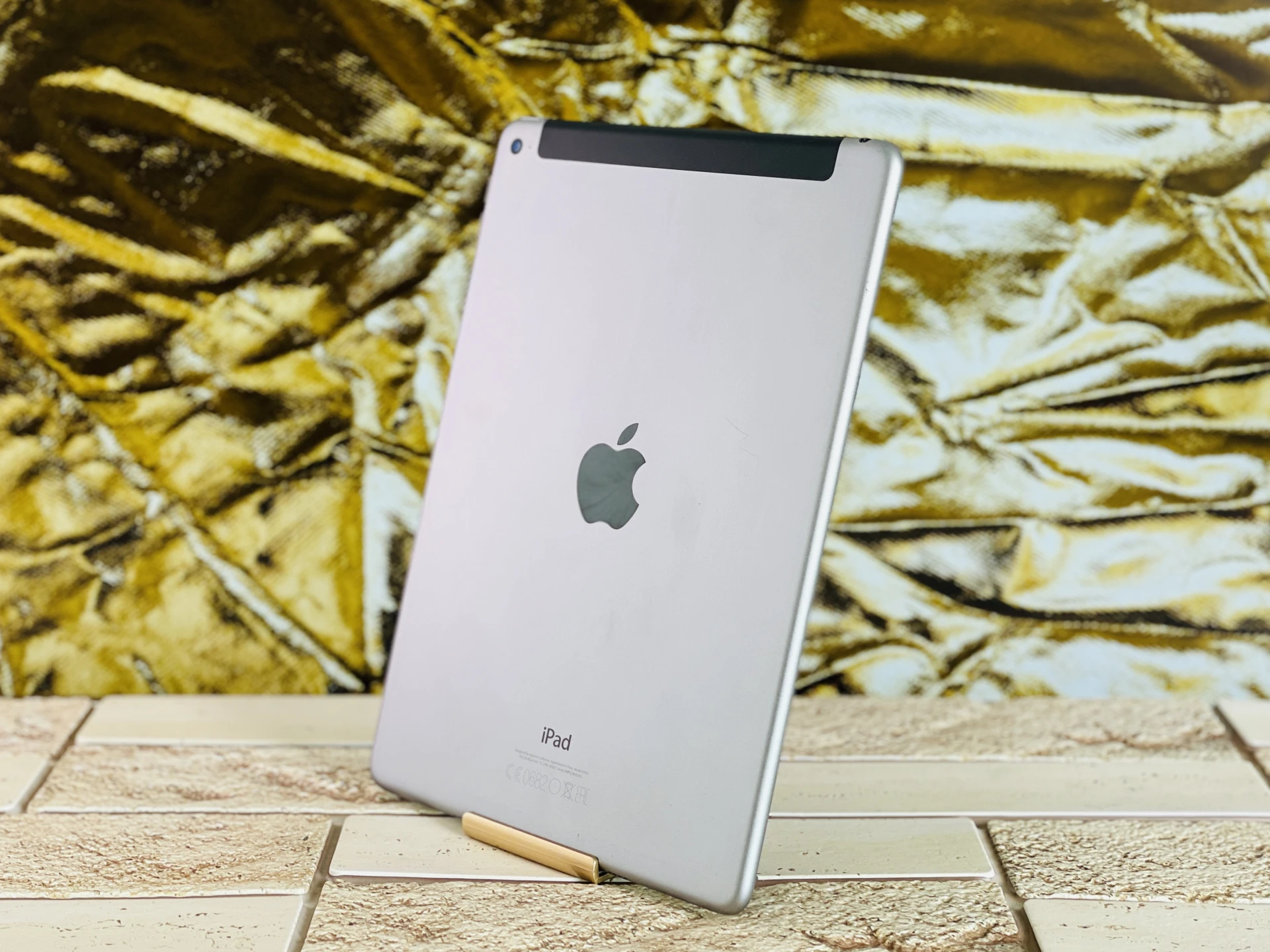 iPad Air 2th gen 9.7 Wifi +Cellular A1567 16 GB Space Gray szép állapotú - 12 HÓ GARANCIA