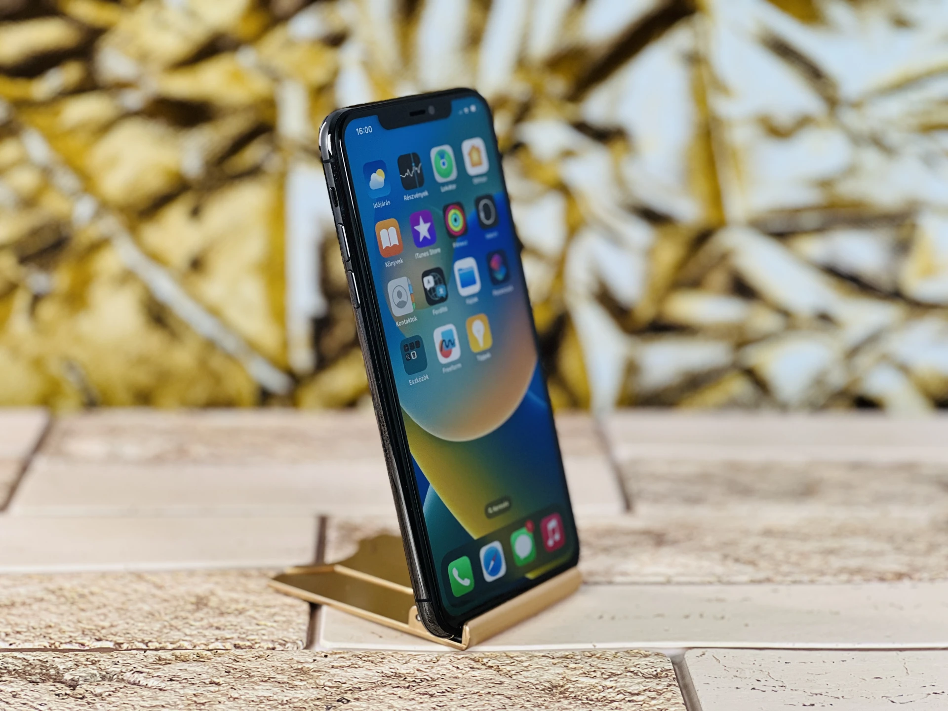 iPhone 11 Pro Max 64 GB Space Gray szép állapotú - 12 HÓ GARANCIA