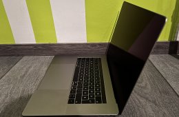 MacBook Pro 2017 15