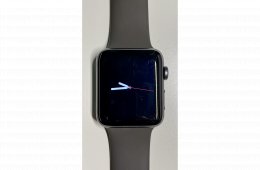 Apple Watch Series 3 – 42 mm (fekete) eredeti tartozékokkal és AJÁNDÉK szíjakkal