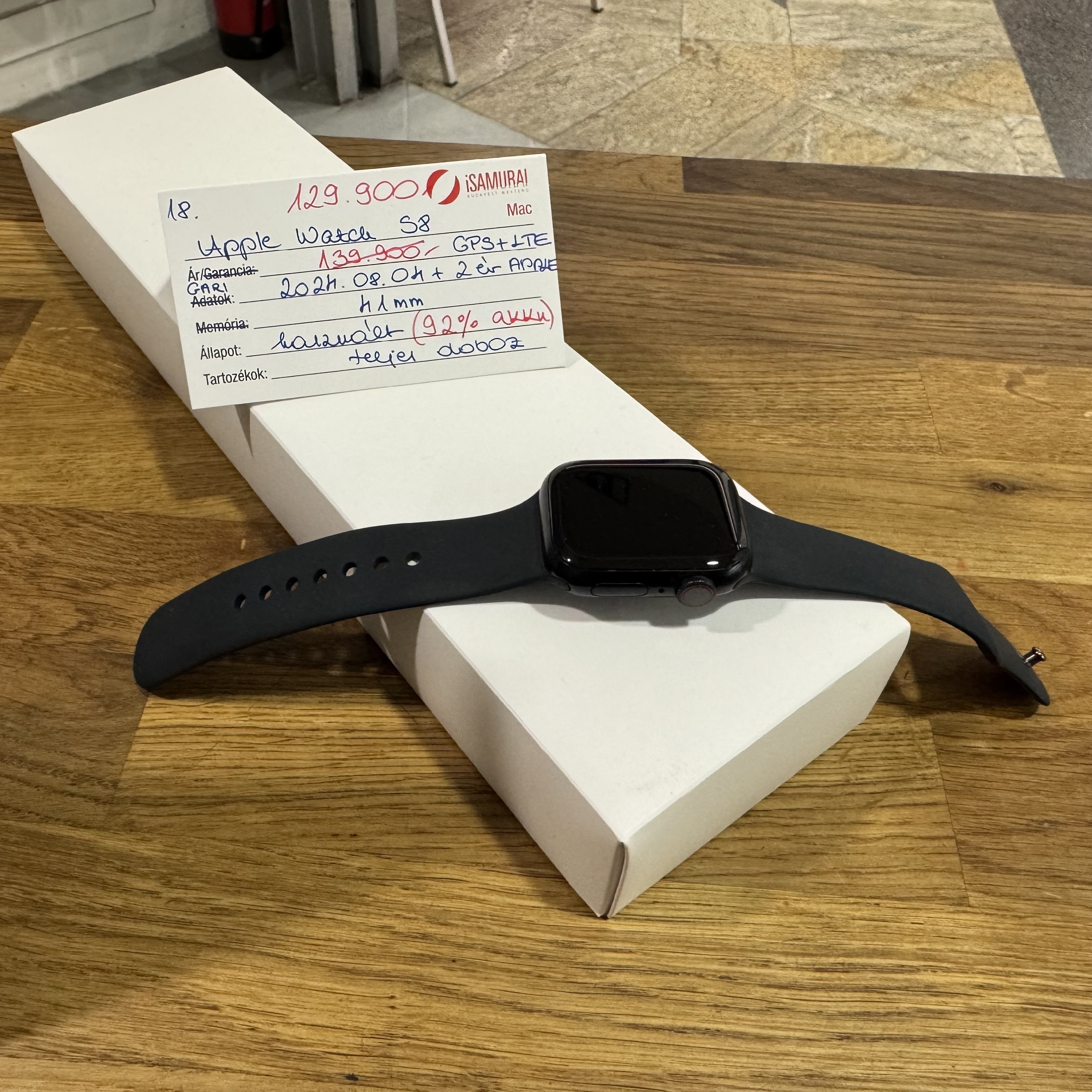 18. Apple Watch Series 8 - 41 mm - GPS+LTE - Fekete - APPLE GAR