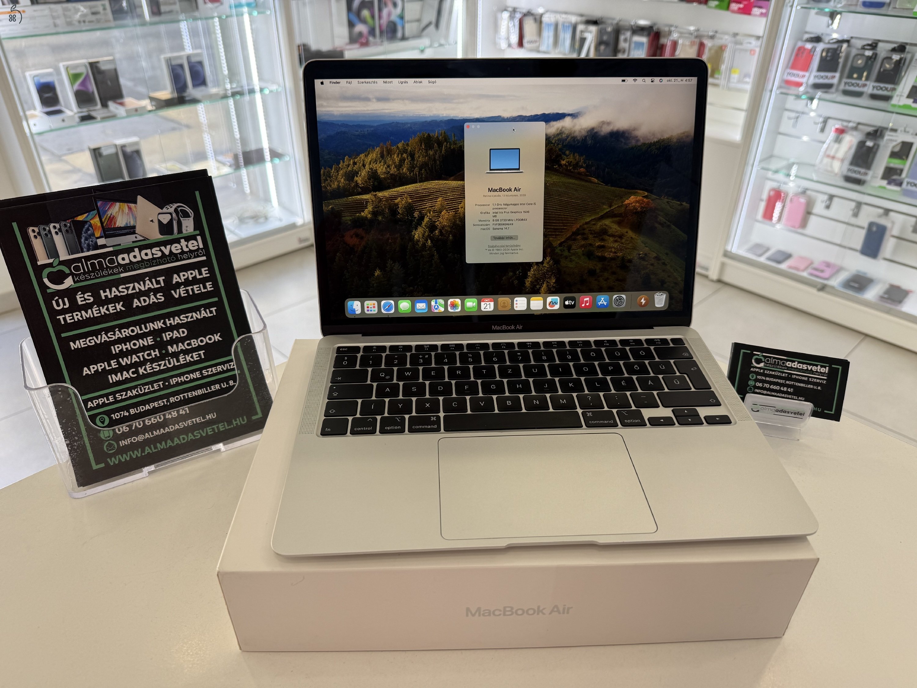 MacBook Air 2020 Használt/8GB/256ssd/1 hónap gar./Akku 83%/p3741