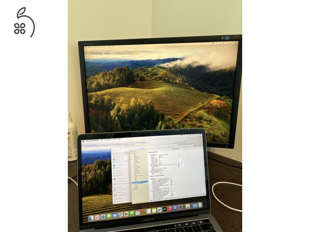 Macbook Pro 2019, 13 inch, Touchbar - kijelzőhibás