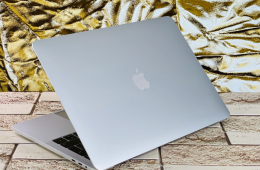 Apple Macbook PRO 2019 13