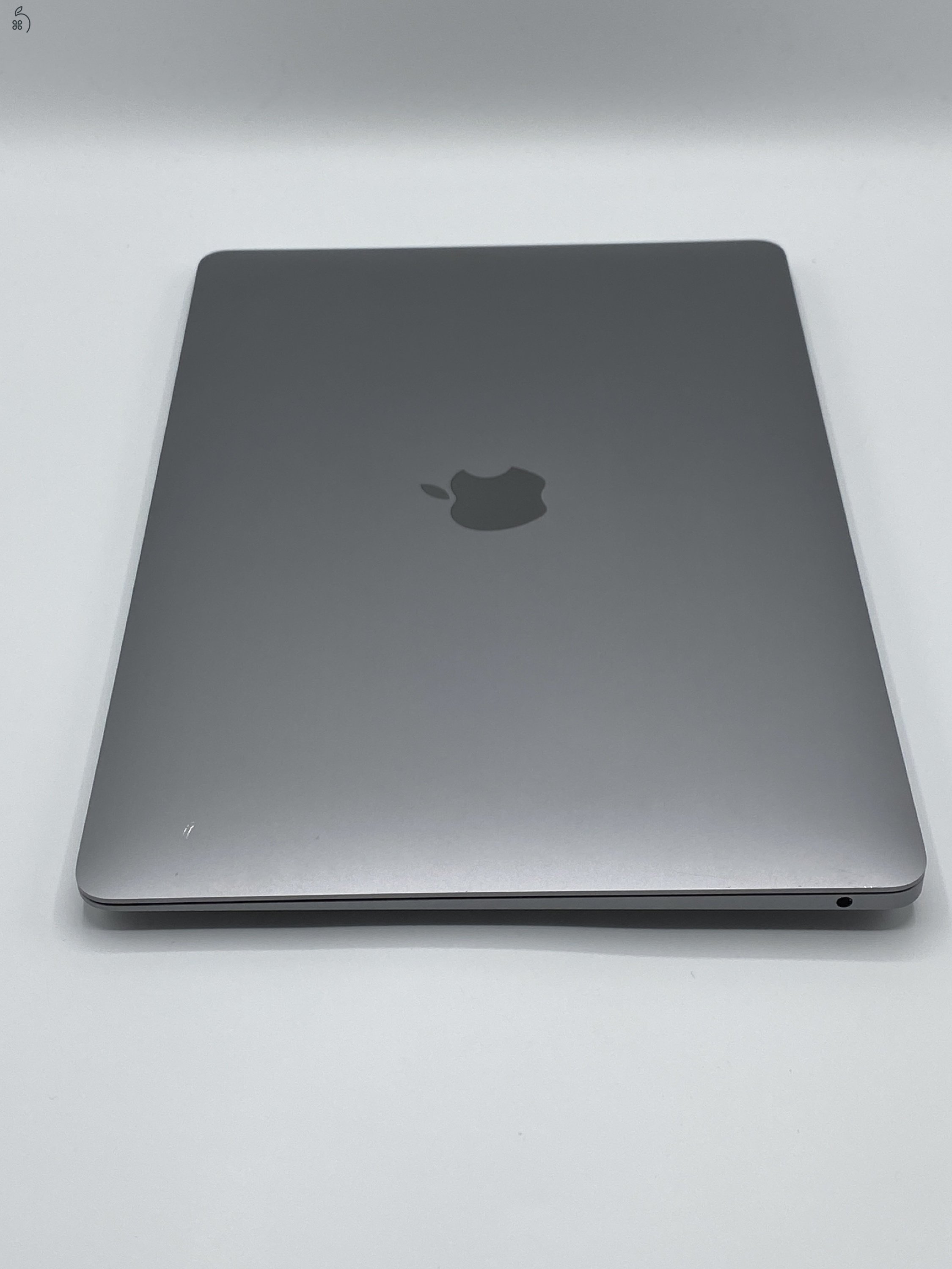 MacBook air  m1 16gb 256-512gb ssd. 27% Áfával