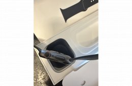 Apple Watch Series 4. Space gray  GPS +cellular