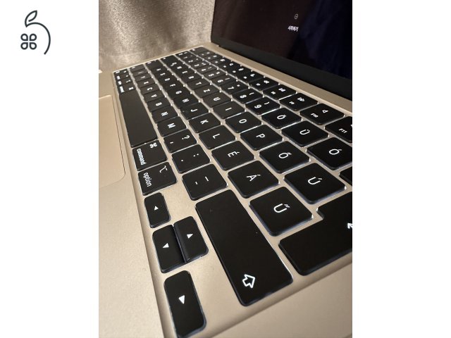 Kitűnő állapotú, Garanciális MacBook Air M2 512GB