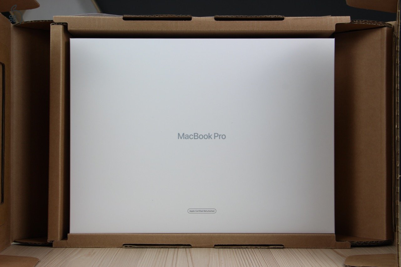 MacBook Pro 14