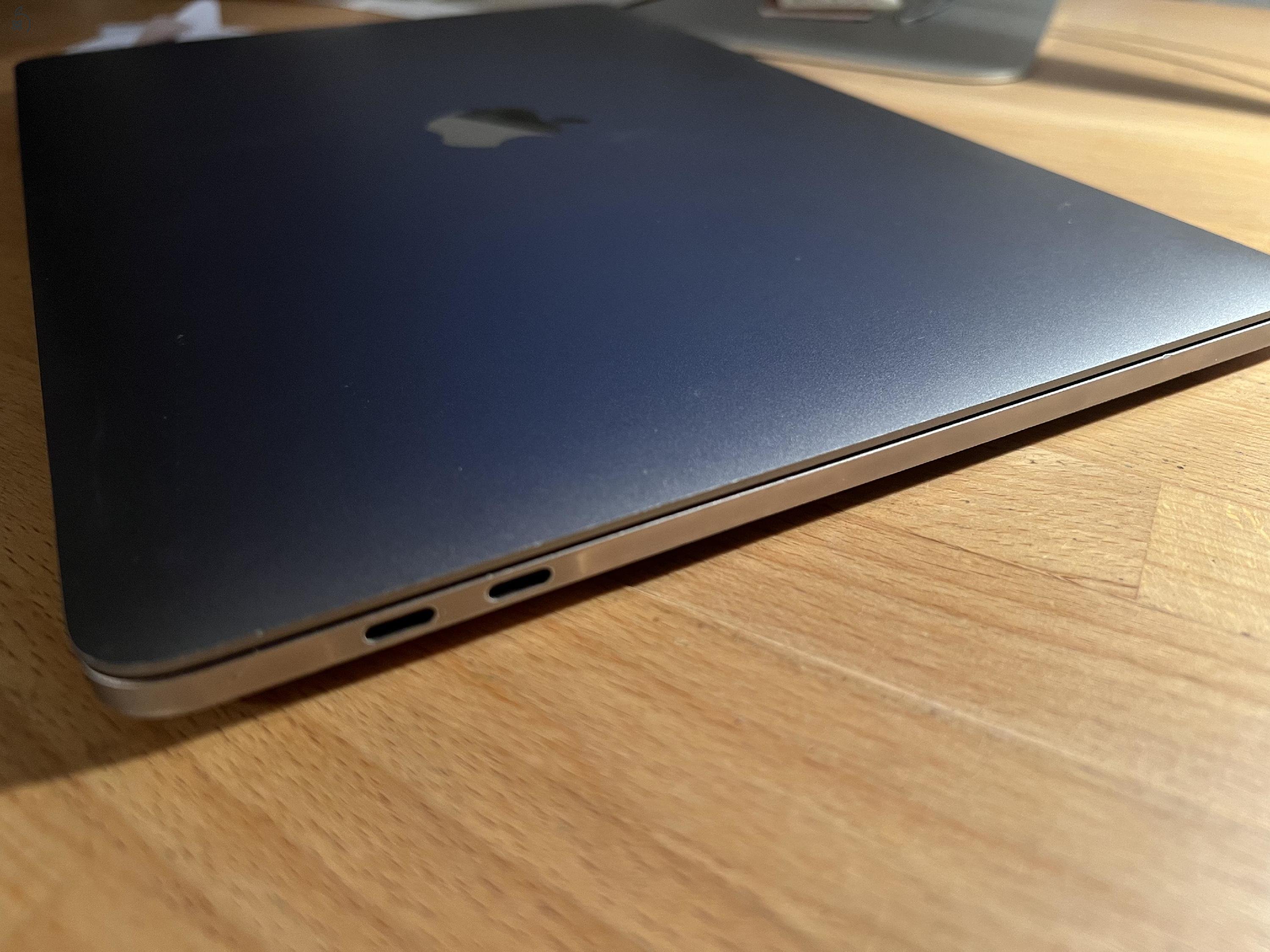 Macbook Pro eladó Magánszemélytől