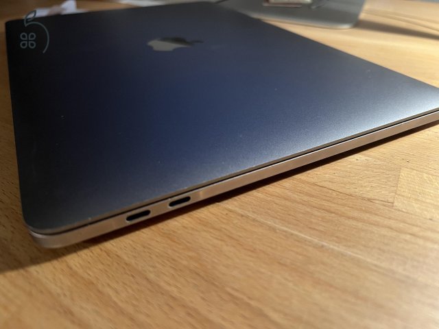 Macbook Pro eladó Magánszemélytől