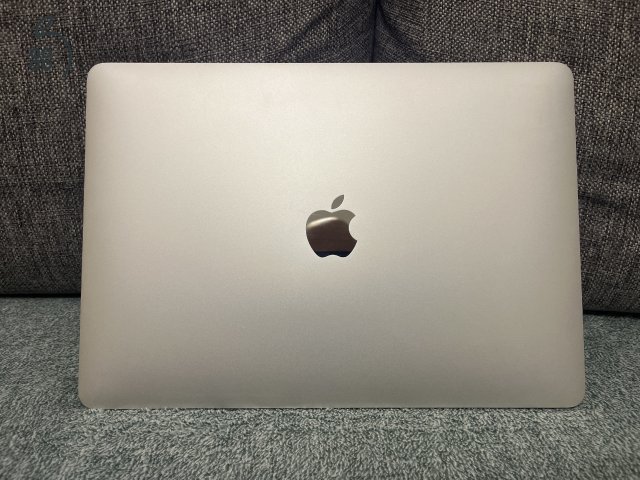 MacBook Air - silver (Retina, 13-inch, 2019, Intel Core i5, 8GB, 512GB)