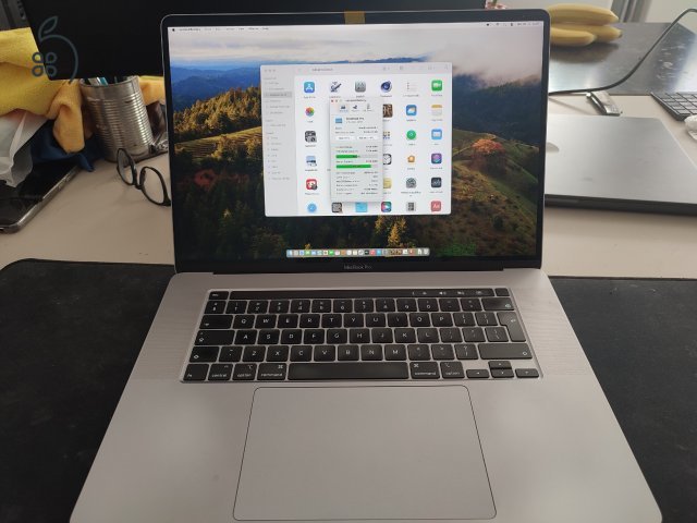 Használt MacBook Pro 2019/16.1 inch/Core I9/16GB RAM/500GB SSD eladó