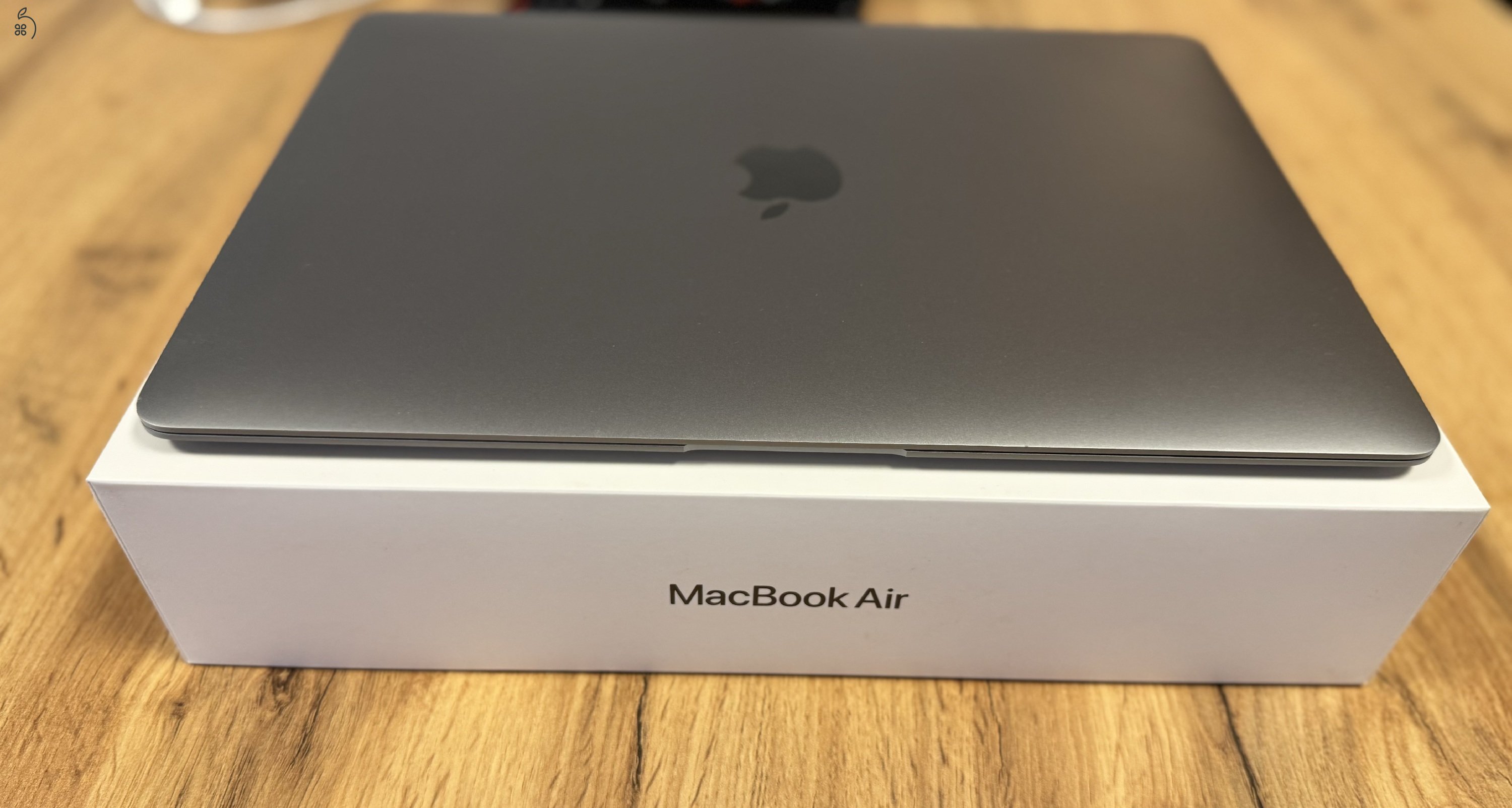 MacBook Air M1 13” (2020)  8/256GB 2026-ig Garanciális!!!