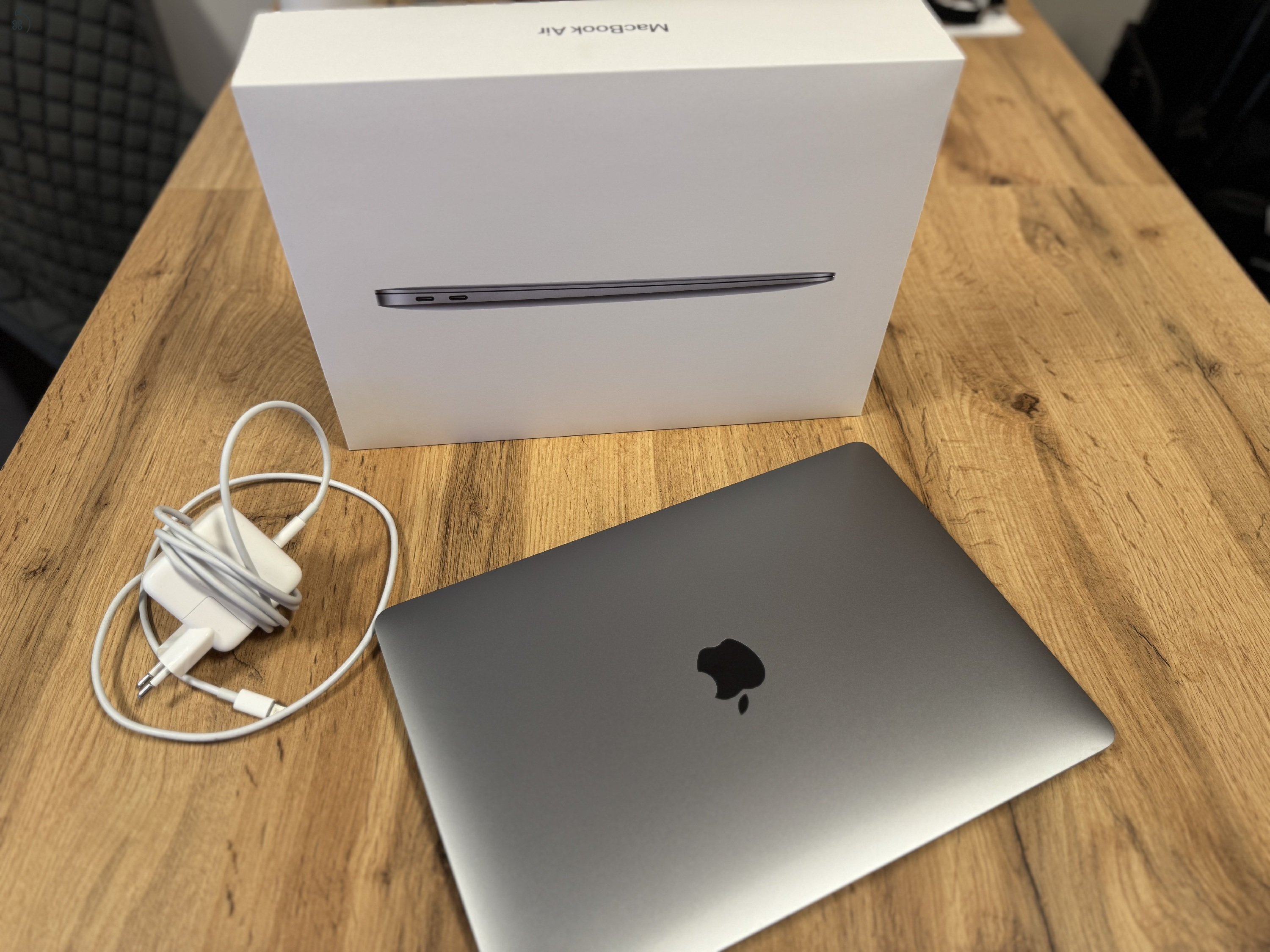 MacBook Air M1 13” (2020)  8/256GB 2026-ig Garanciális!!!