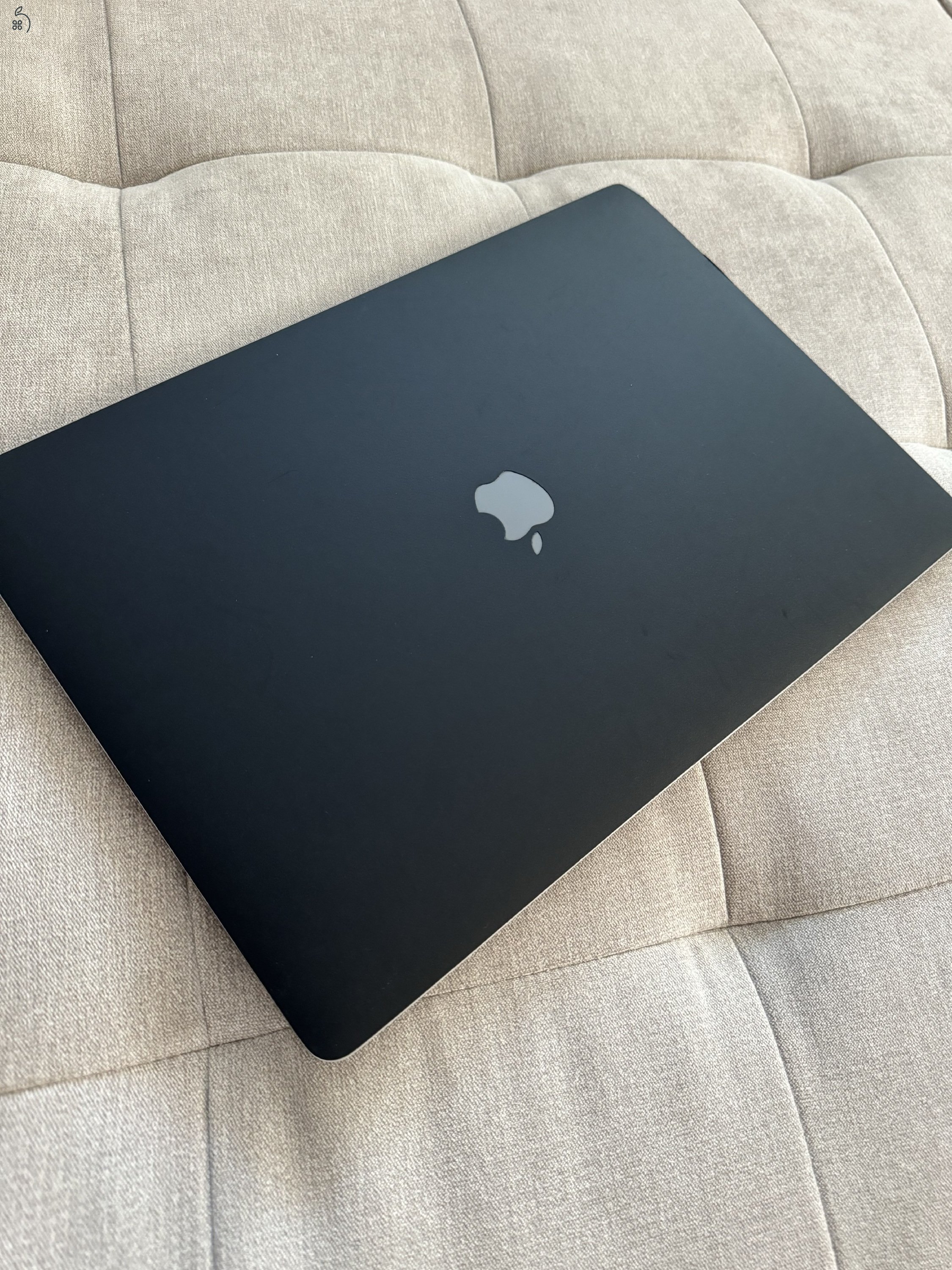 Macbook Pro 2019 16” i9 / 16GB / 1TB / Radeon Pro 5500M