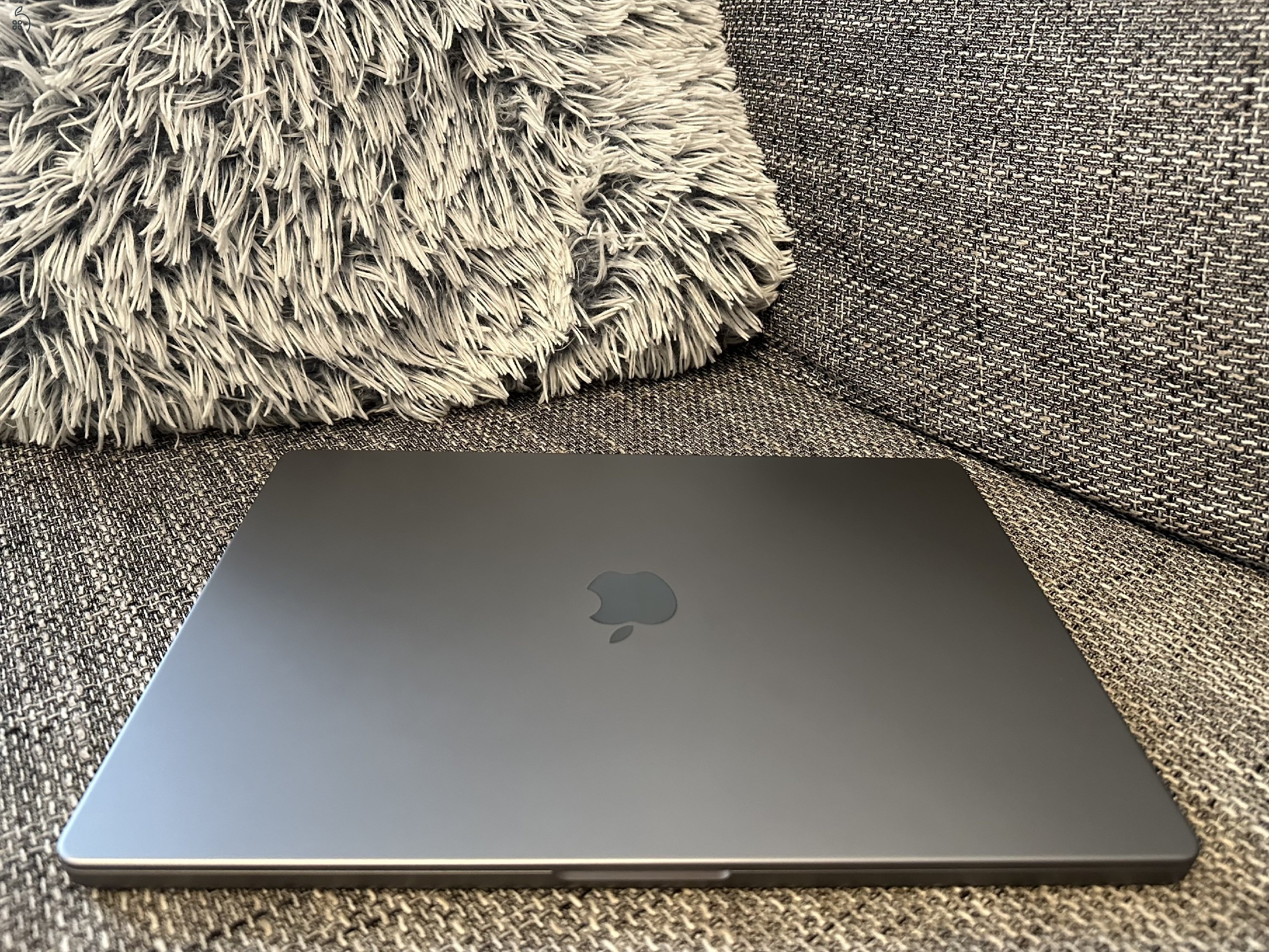 MacBook Pro 16” Space Gray - M1 PRO - 32GB - 1TB