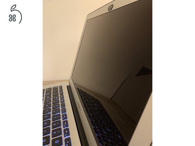 MacbookAir, 2015, 4GB, i5, 128GB, intel HD, 13