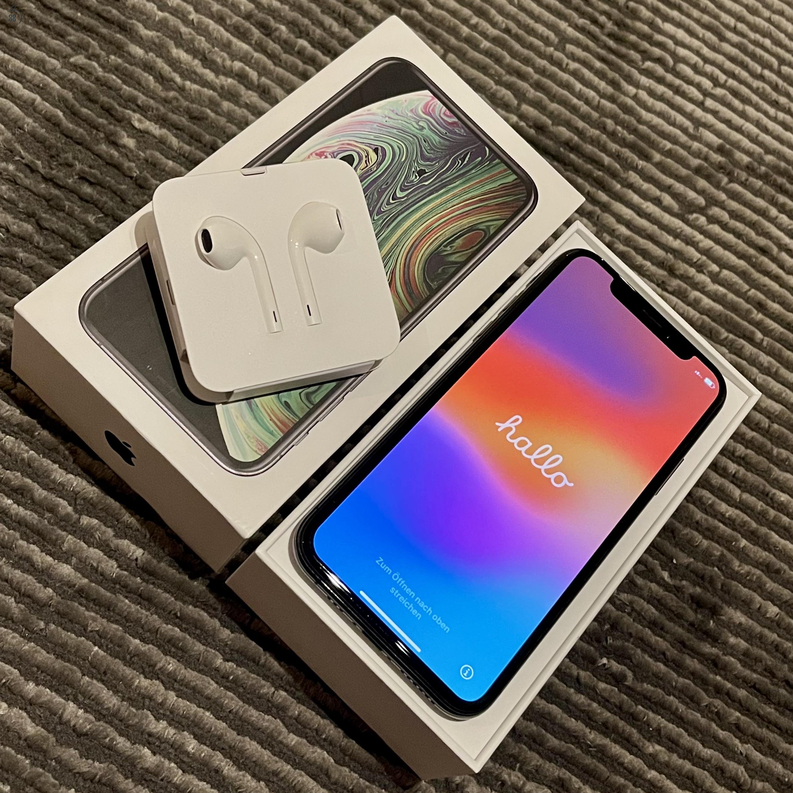 iPhone XS 64GB  Space Gray