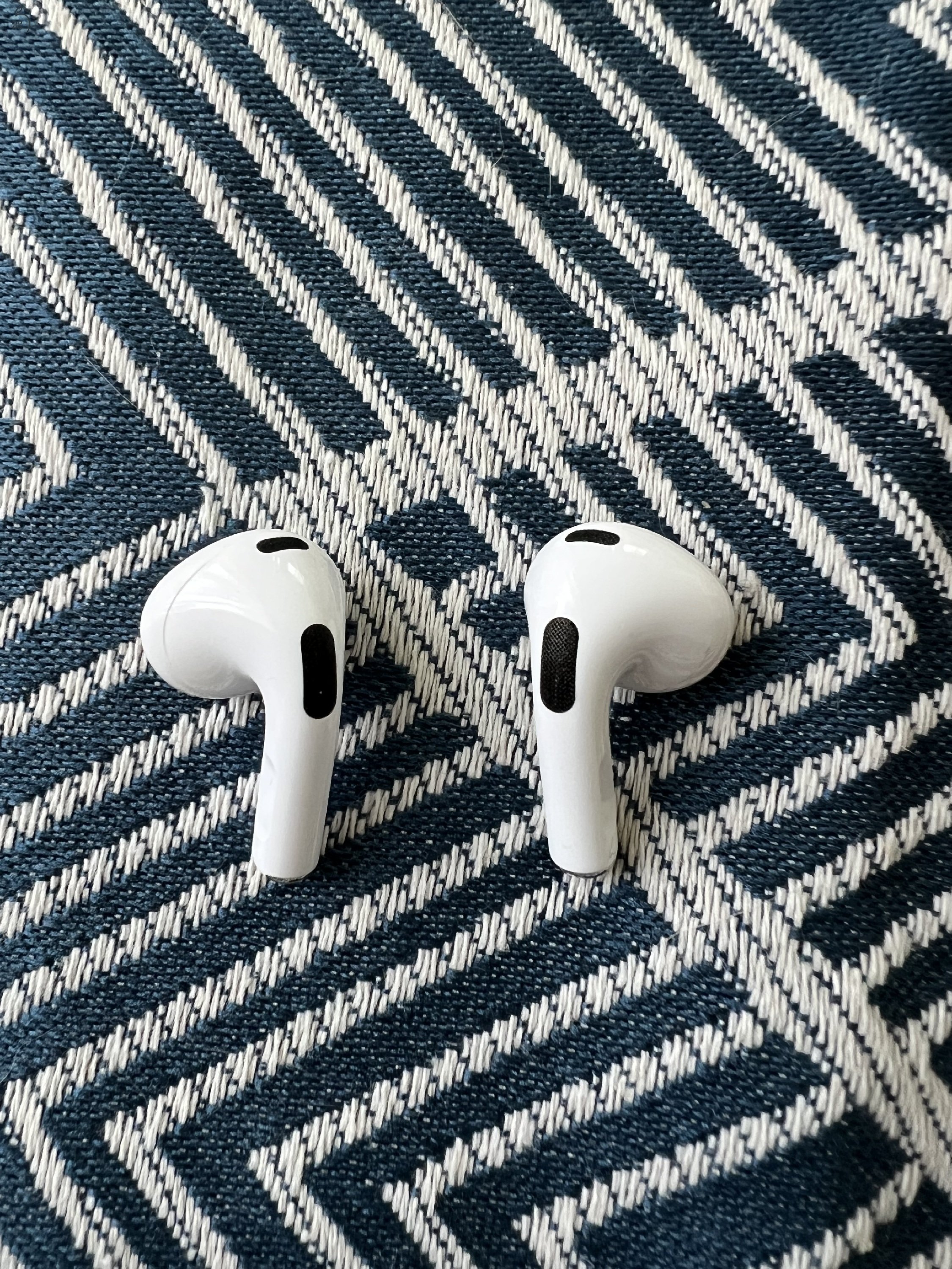 AirPods 3. gen tokkal