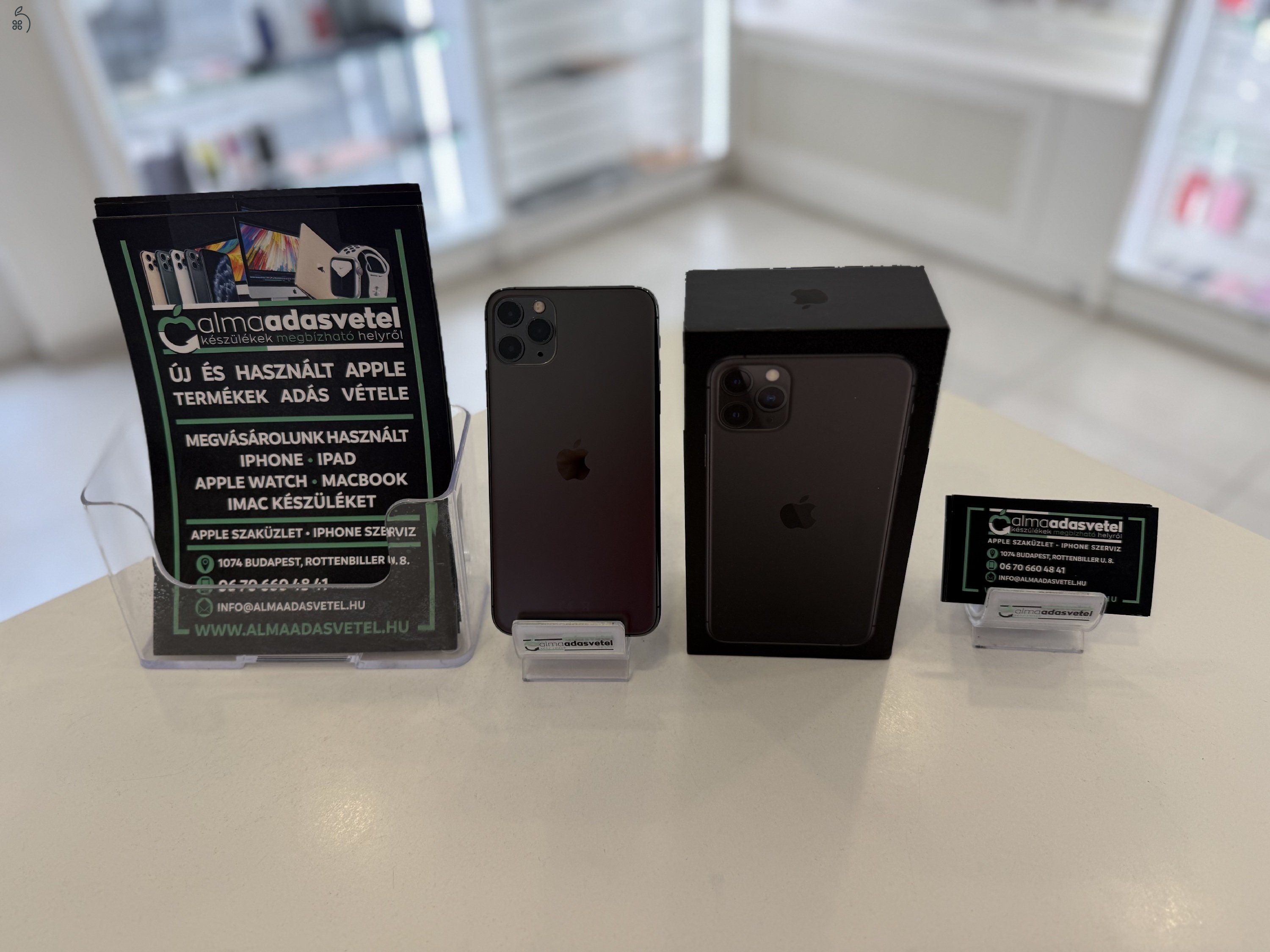 iPhone 11 Pro Max 256GB Független Mint Az Új/1-3 hónap gar./Akku 90%/p3763