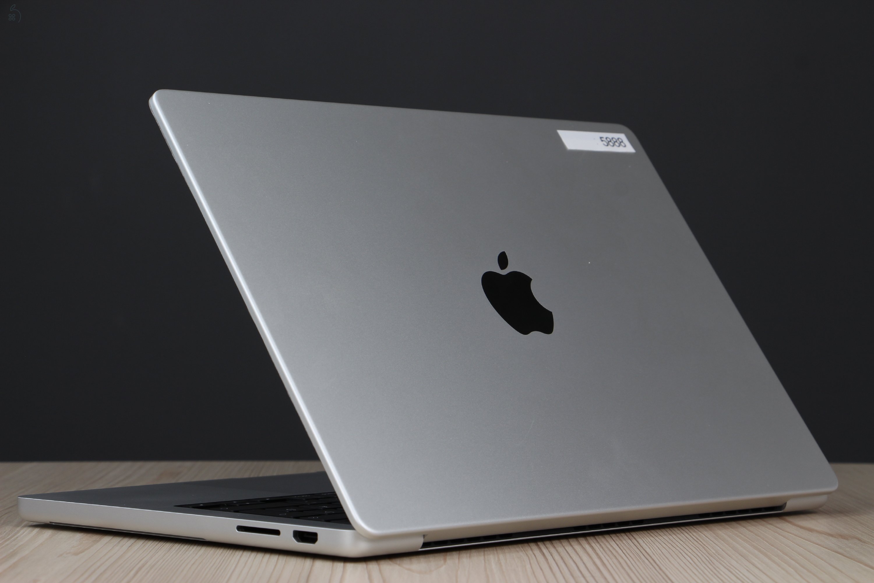 Apple Macbook Pro 14