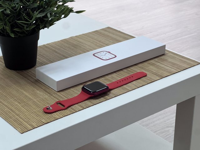 Apple Watch S7 Red CEL 45MM 1 ÉV Garanciával Számlával