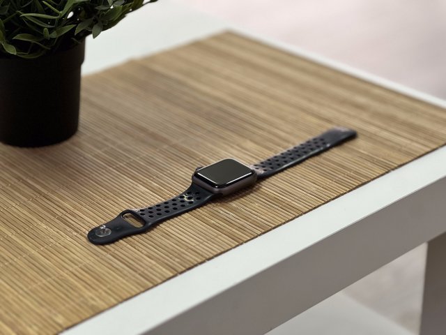 Hibátlan Apple Watch SE Space Gray 40MM 1 ÉV Garanciával Számlával Aksi 96%